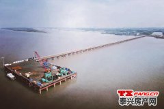 常泰长江大桥建设最新进展：首根主桥水上钻孔灌注桩建设启动
