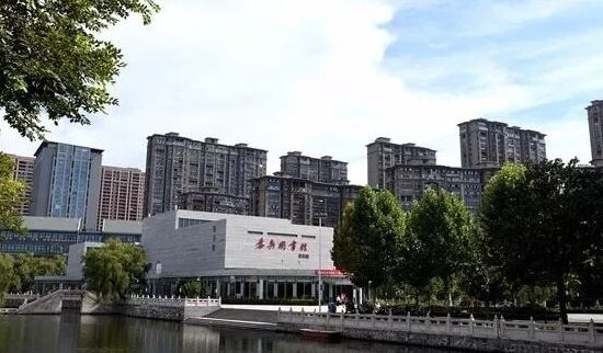 泰兴：今年确保一般公共预算收入完成100亿元